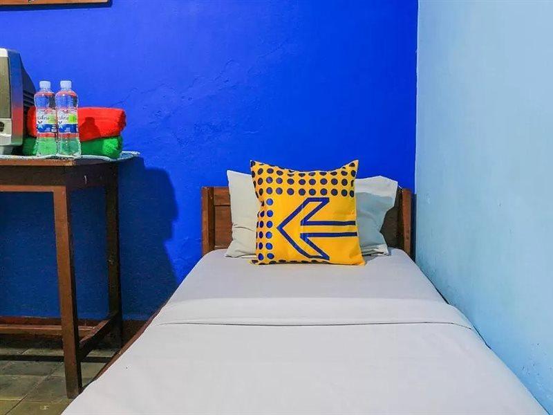 Oyo Life 1708 Hotel Budi Famili 1 Syariah Ciamis Экстерьер фото
