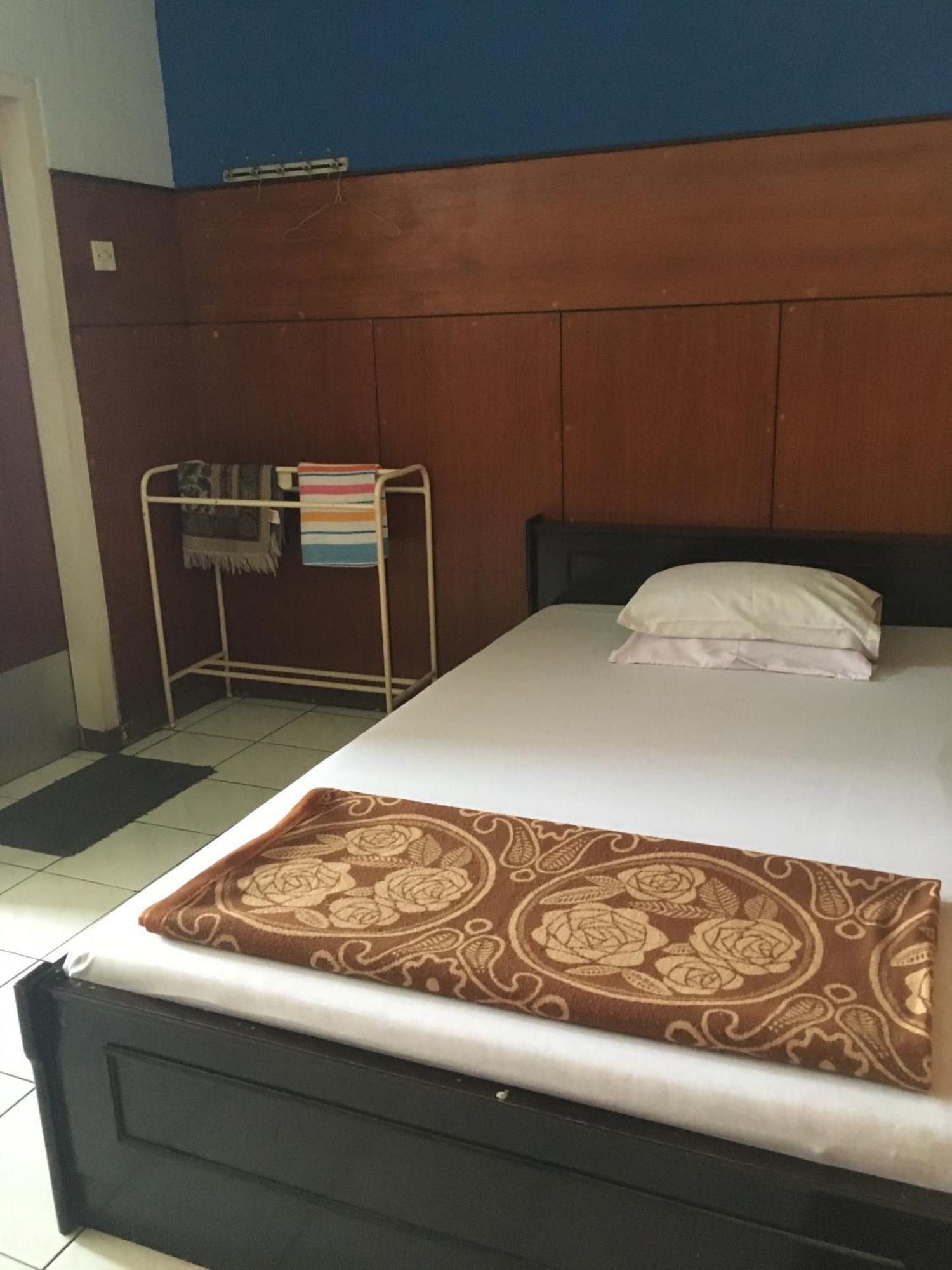 Oyo Life 1708 Hotel Budi Famili 1 Syariah Ciamis Экстерьер фото